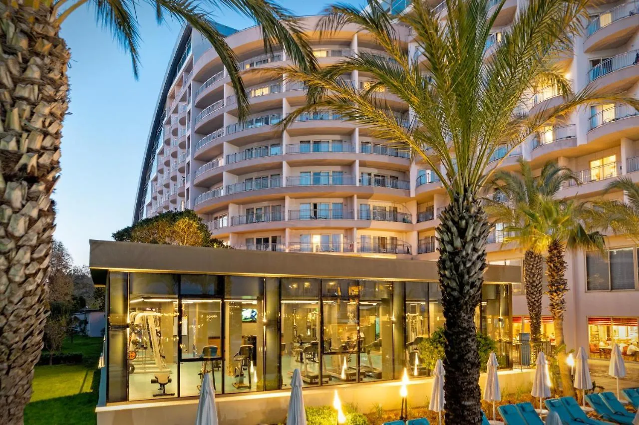 ***** Üdülőközpont Liberty Hotels Lara Antalya Törökország