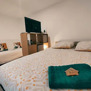 Cosy Avec Clim Et Terrasse Ideal Couple , Aviñón Francia