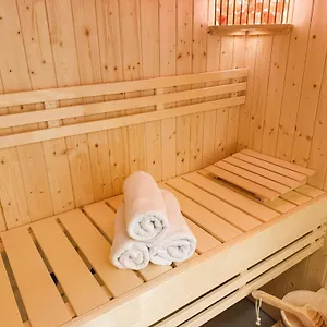 https://romantic-apartment-in-most-trendy-central-hotspot-breakfast.hotelsantwerp.net