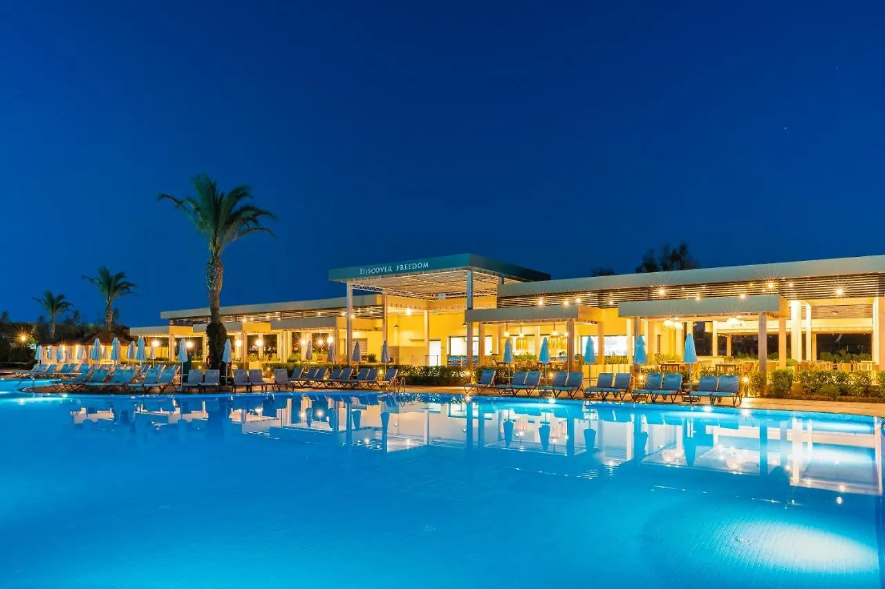 ***** Complex Liberty Hotels Lara Antalya Turcia